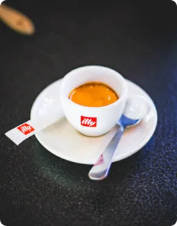 Espresso macchiato in an illy cup